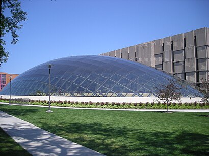 How to get to Joe And Rika Mansueto Library with public transit - About the place