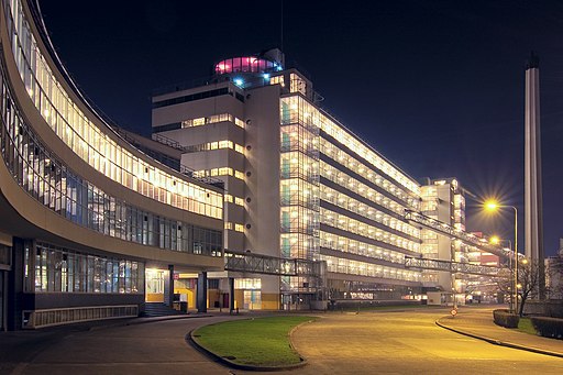 Van-Nelle-Fabrik bei Nacht