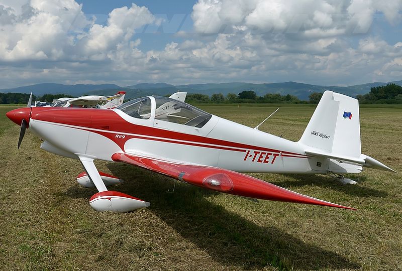 File:Van's RV-9 AN2265778.jpg