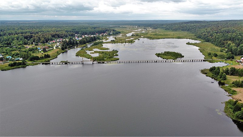 File:Volozhka Bridge over Izh River-7.jpg