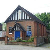 Worplesdon United Reformed Church, Perry Hill, Worplesdon (May 2014) (2).JPG