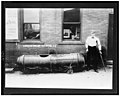 "Bobby" Leach and his barrel LCCN93502920.jpg