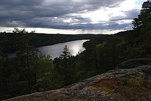 Vy över Ågelsjön från Borgareberget.