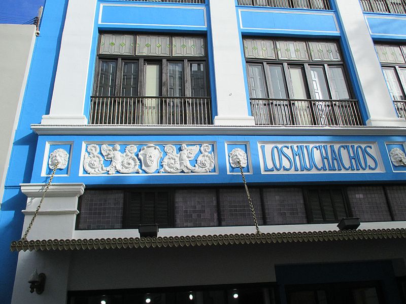 File:-Puerto Rico — San Juan — Los Muchachos building detail reliefs.JPG