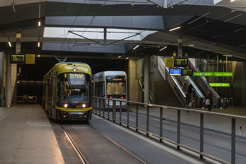 File:15-11-24-Graz Hauptbahnhof-RalfR-WMA 3862.jpg