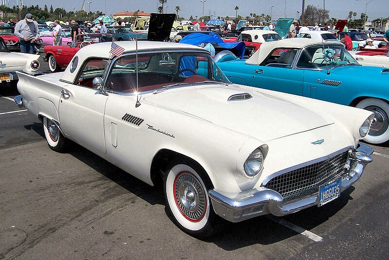 File:1957 Ford Thunderbird white.jpg