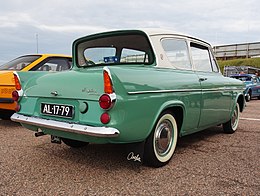 1960 Ford 105E Anglia, licență AL-17-79, pic5.JPG