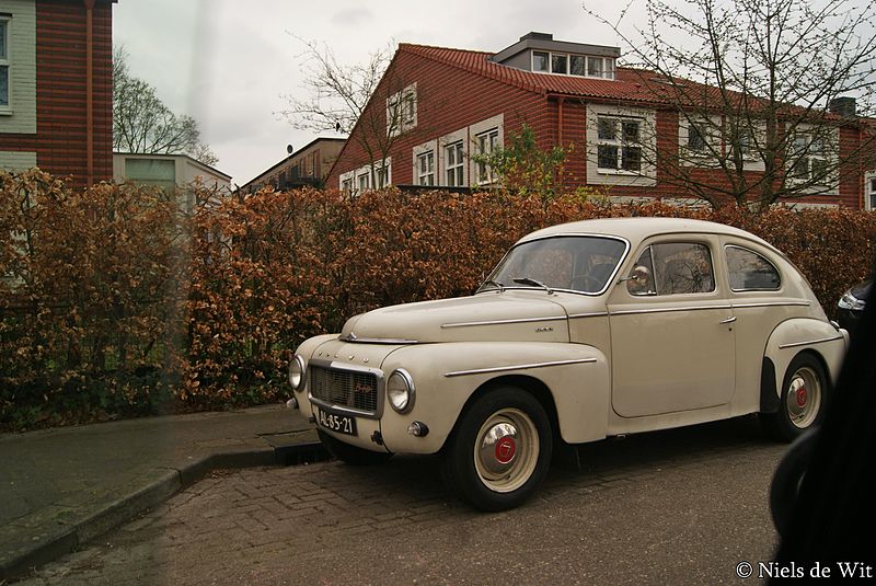 File:1964 Volvo PV 544 (13412536893).jpg