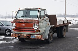 Front view (from the left) of the truck.