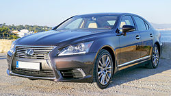 2013 Lexus LS 460 launch Cannes 01.jpg