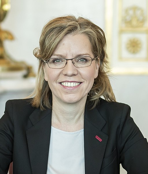 File:2020 Leonore Gewessler Ministerrat am 8.1.2020 (49351367291) (cropped) (cropped).jpg