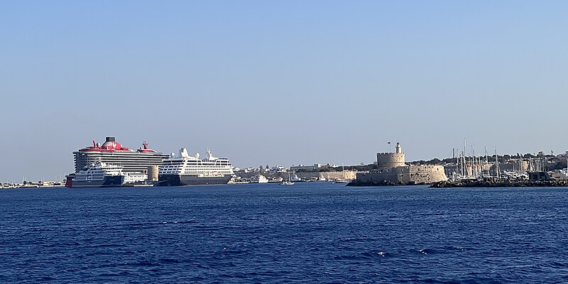File:2023-09-18 Hafen und Nikolaos Fortress Rhodos 40.jpg