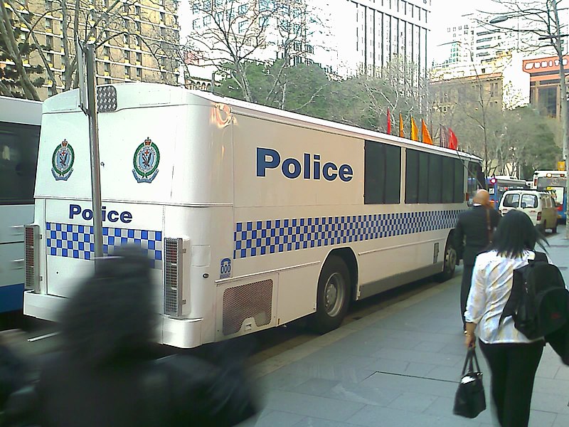 File:APEC Australia 2007 Police Bus Rear, 3 Sept 2007.jpg