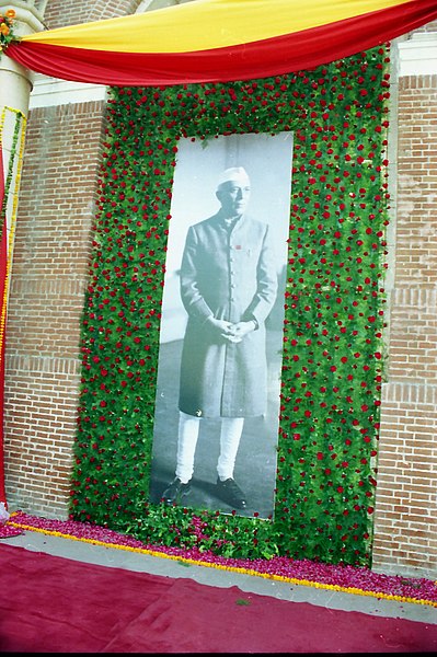 File:A decorated portrait of the late Prime Minister Pandit Jawaharlal Nehru on his birth anniversary in New Delhi on November 14, 2004.jpg