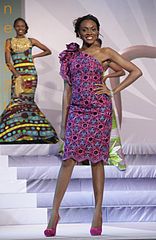 File:Cute girl rocking an African wear.jpg - Wikimedia Commons