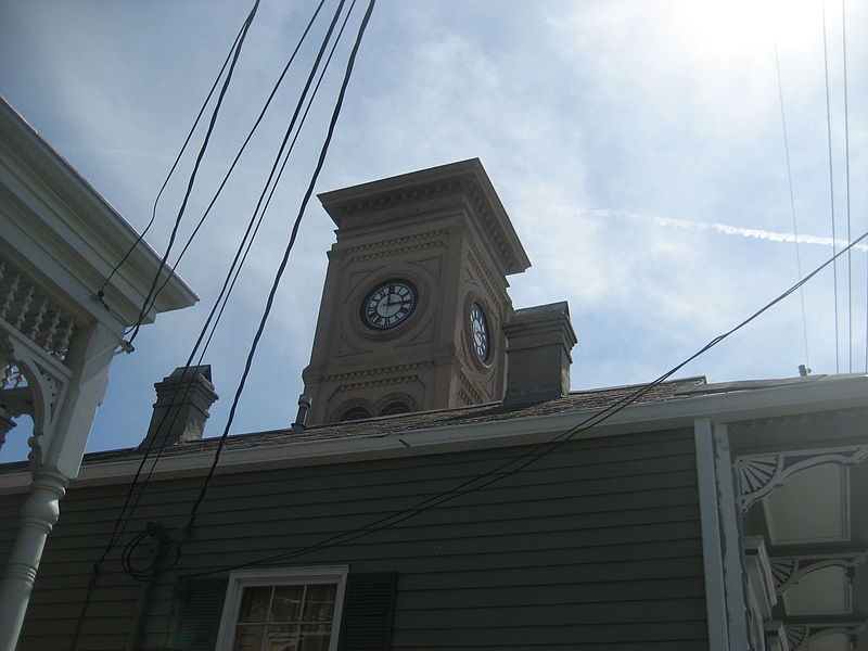 File:AlgiersNOLACourthouseClock3pm.JPG