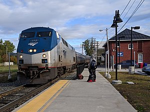 Amtrak Vermonter en St Albans, octubre de 2018.jpg