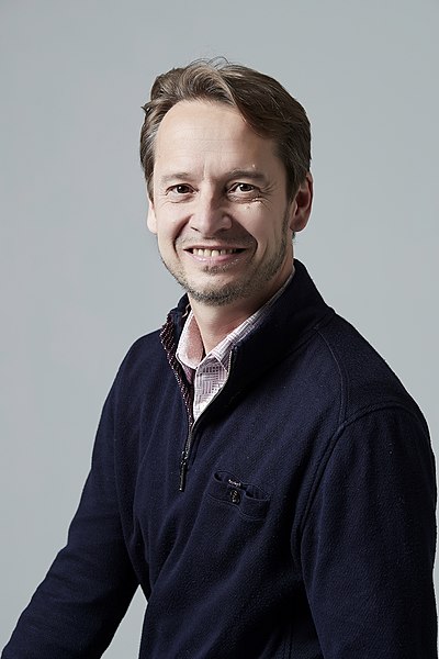 File:Andreas J. Heinrich physicist 2019.jpg