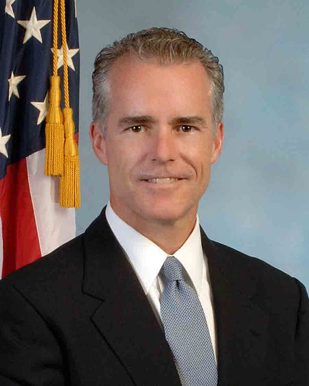 Tập_tin:Andrew_McCabe_official_photo.jpg