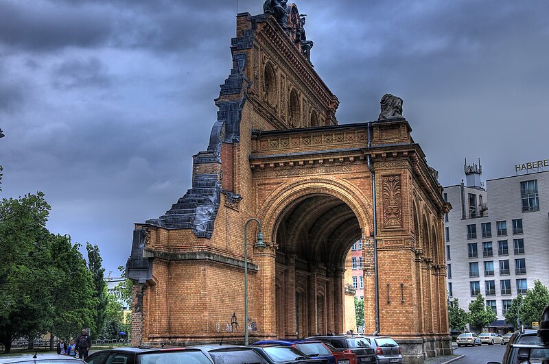 File:Anhalter Bahnhof 2014.jpg