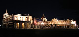 Vista nocturna del Palacio Real