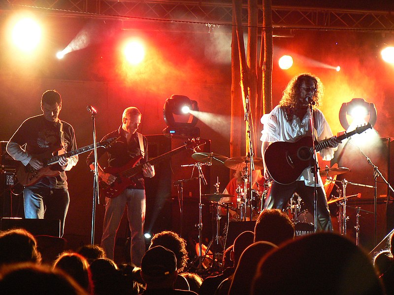 File:Arena (band).jpg