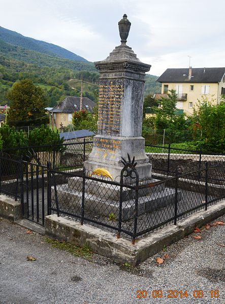 File:Argein War Memorial.JPG