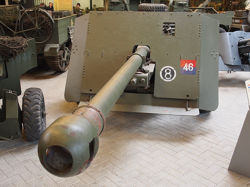 File:Artillery piece in the Overloon War Museum pic1.jpg