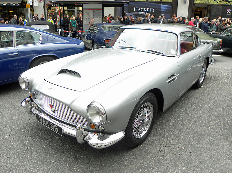 File:Aston Martin (10629670163).jpg