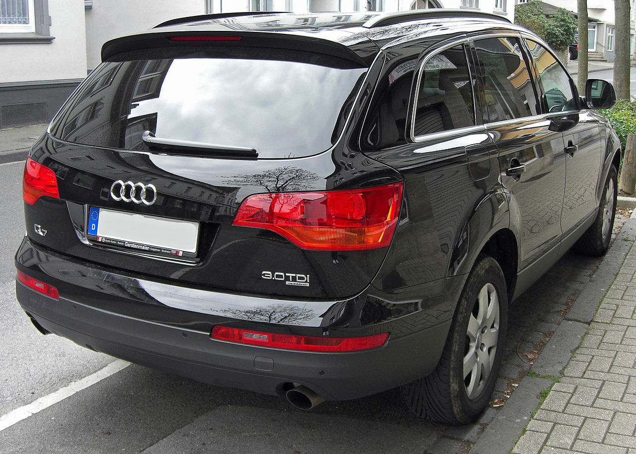 Image of Audi Q7 3.0TDI Quattro rear