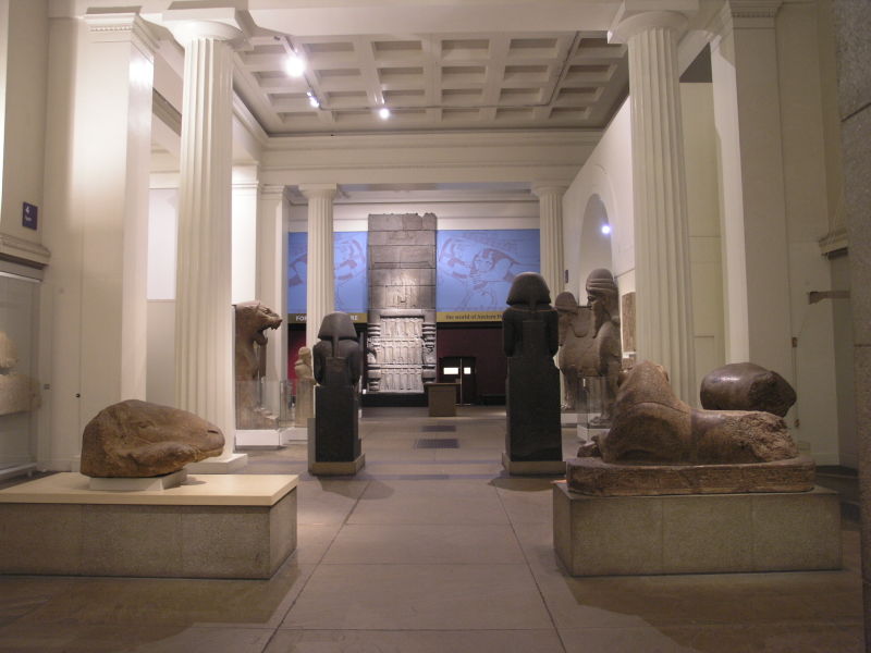 File:BM, AES Egyptian Sculpture (Room 4), View South + Towards Assyrian Sculpture Gallery (Room 6).JPG