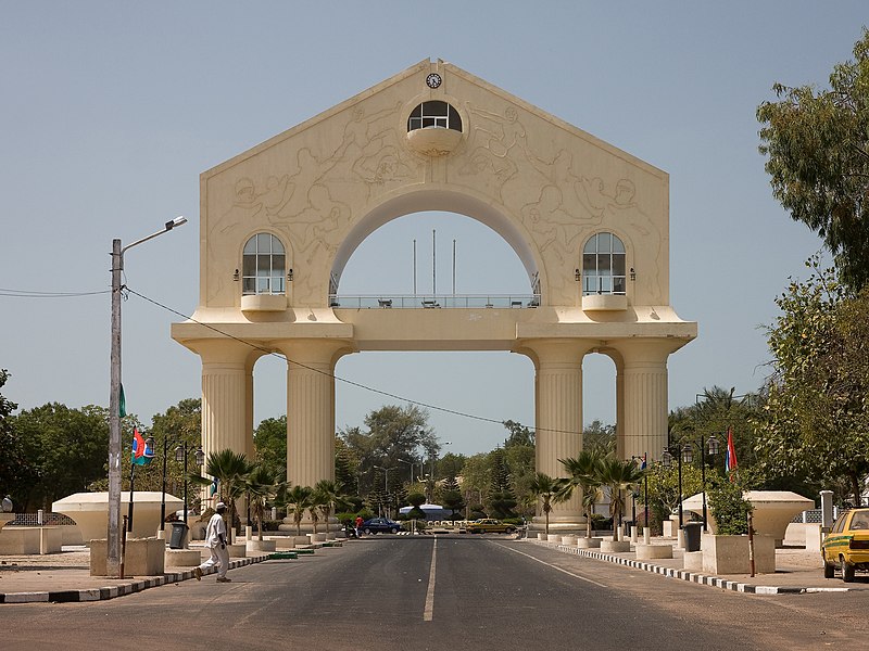 File:Banjul Arch 22.jpg