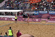 Deutsch: Beachhandball bei den Olympischen Jugendspielen 2018; Tag 6, 12. Oktober 2018; Mädchen, Hauptrundenspiel – Ungarn-Niederlande 2:1 English: Beach handball at the 2018 Summer Youth Olympics at 12 October 2018 – Girls Main Round – Hungary-Netherlands 2:1