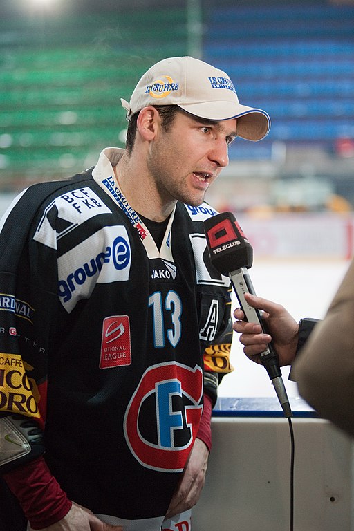 Benjamin Plüss, Gottéron-Langnau, 15.01.2010-5