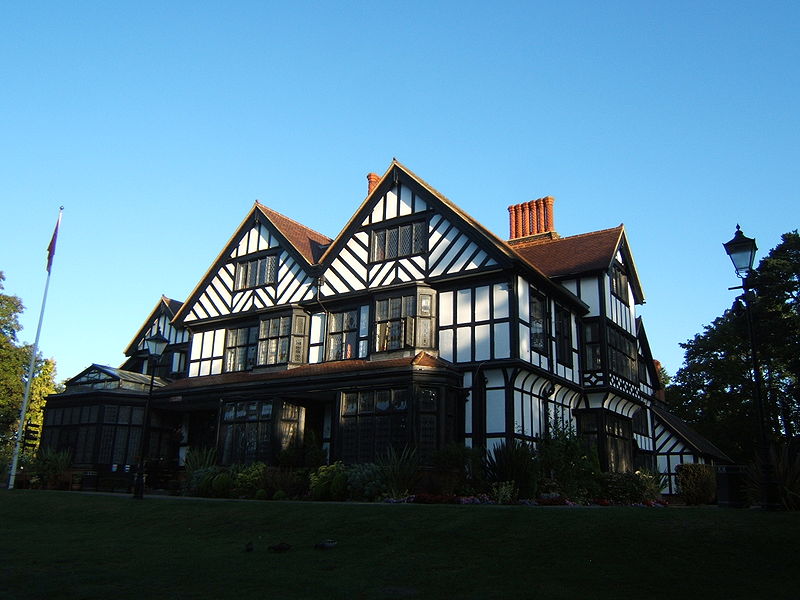 File:Bhaktivedanta Manor - 01.JPG