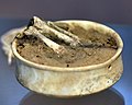 Bowl with human bones from Tell es-Sawwan, Iraq, 6000-5800 BCE. Iraq Museum.jpg