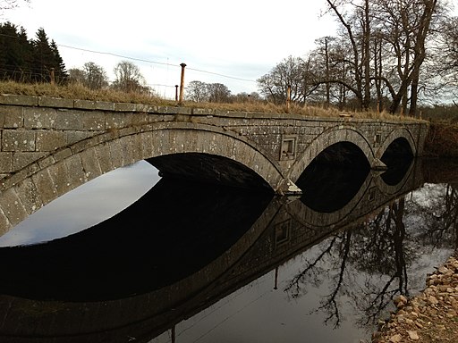 Bridge over lake at Pitfour
