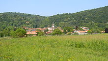 Il centro abitato visto dalle campagne in prospettiva verso nord