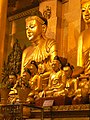 English: Statue of Lord Buddha, Shwedagon Pagoda at night, Yangon Deutsch: Buddha Statue, Shwedagon-Pagode bei Nacht, Yangon