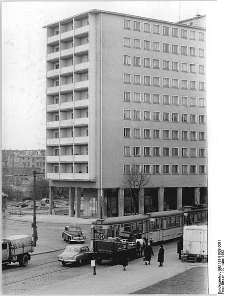 File:Bundesarchiv Bild 183-91908-0001, Magdeburg, Sieverstraße, Ecke Agnetonstraße.jpg