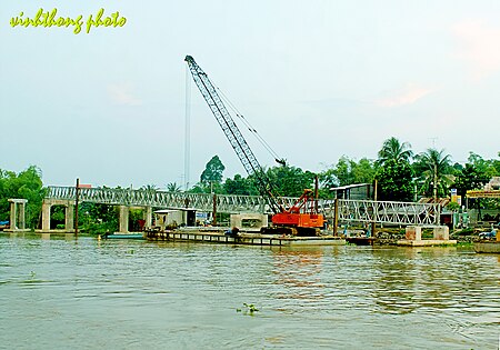Fail:Công trình xây dựng cầu Bình Thủy (Châu Phú, An Giang).JPG