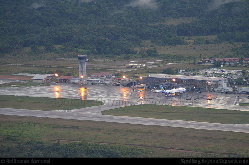 File:Cayenne int'l airport (8845663633).jpg