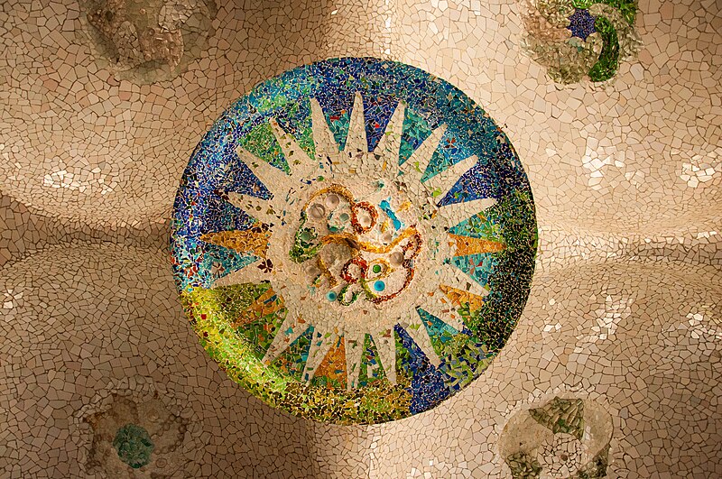 File:Ceiling mosaic, Park Güell, Barcelona.jpg