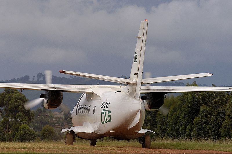 File:Cetraca Air Service Let L-410 Potters-4.jpg