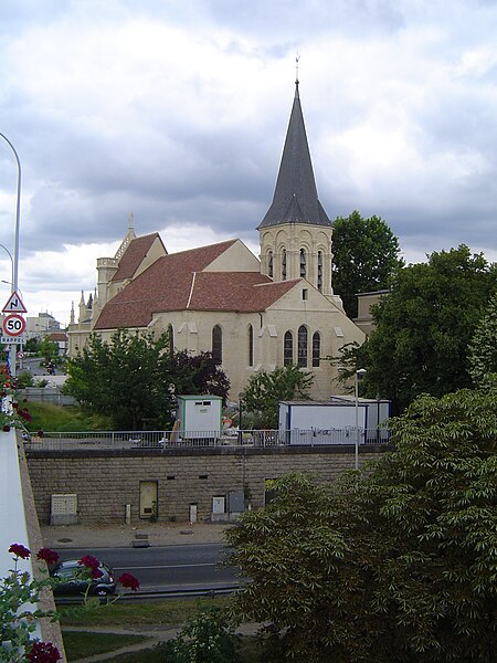 File:Chatou - église (2).JPG