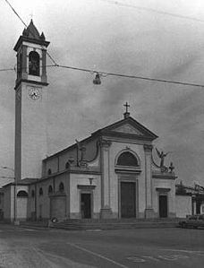 Chiesa dei Santi Ambrogio e Carlo 1970.jpg