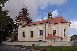 Kostel v Chorušicích v roce 2012