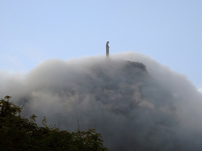 File:Cristo nuvem.JPG