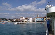 Deutsch: Kroatien, Fažana, Hafen von der Fähre nach Brioni aus gesehen English: Croatia, Fažana, harbour seen from the ferry to Brioni