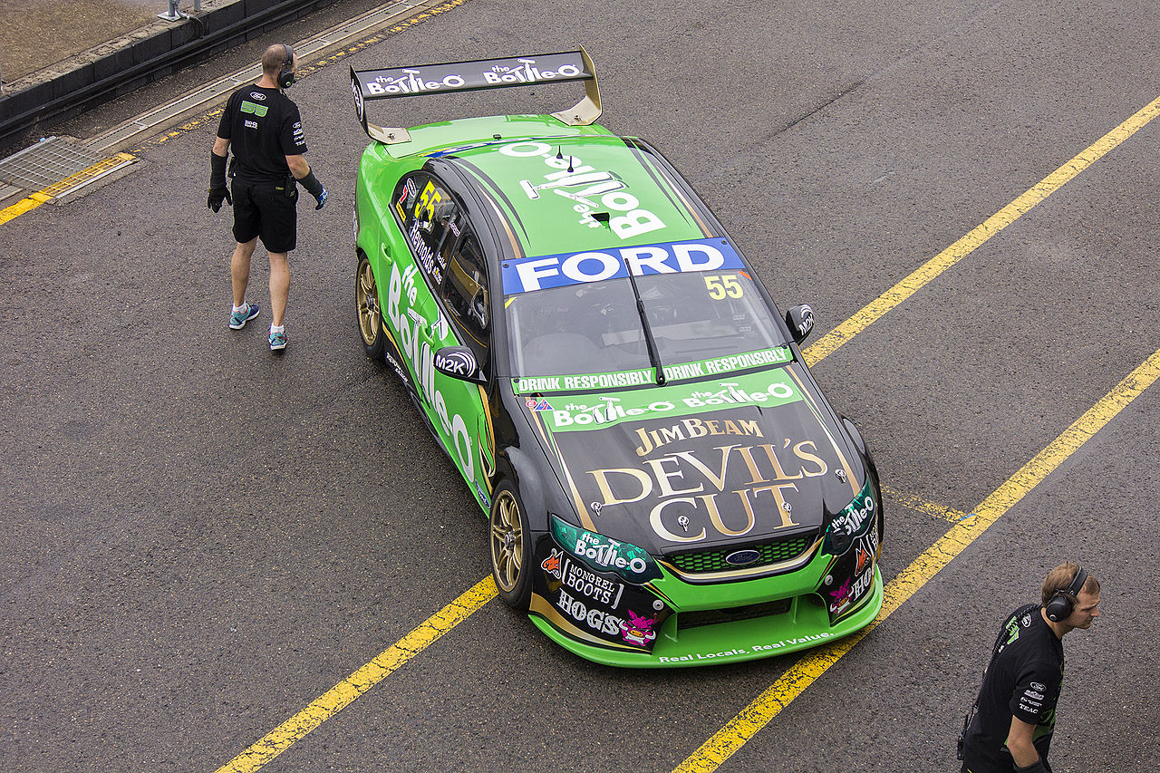 Image of David Reynolds in Rod Nash Racing car 55, departing pitlane during the V8 Supercars Test Day